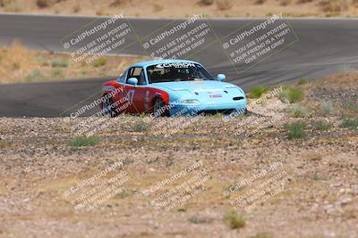 media/Jun-01-2025-CalClub SCCA (Sun) [[eae223c5dd]]/Group 5/Qualifying/